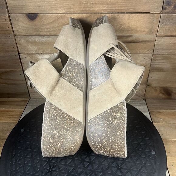 Abeo Womens Size 9 Uplift Platform Wedge Sandals Beige Open Toe Tasseled Comfort - Picture 8 of 10